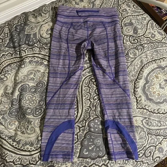 Lululemon Purple Crop Capri - Picture 6 of 11